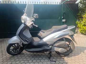 Beverly Piaggio 250 ie