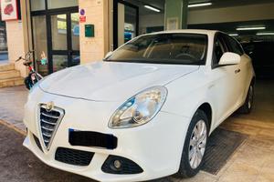 Alfa Romeo Giulietta -X NEOPATENTATI- 2011