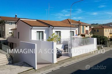 3 LOCALI A SANT'ELPIDIO A MARE