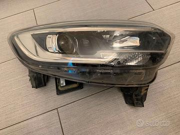 Faro anteriore destro Renaut Kadjar
