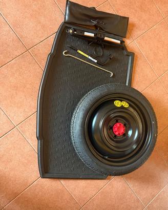 ruotino  accessori e tappetini  Toyota  Yaris 2023