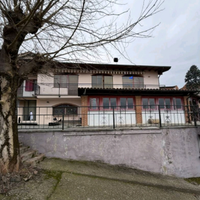 Villa panoramica in collina