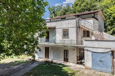 VILLA SINGOLA A SUTRI