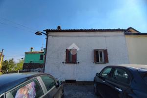 CASA SEMINDIPENDENTE A SOGLIANO AL RUBICONE