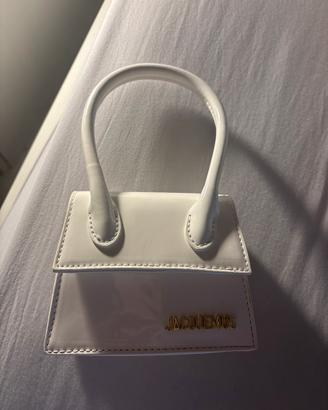 Borsa jacquemus con tracolla