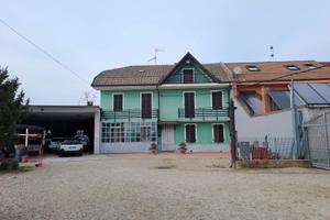 Casa di ampio spazio,curata,buona posizione, e