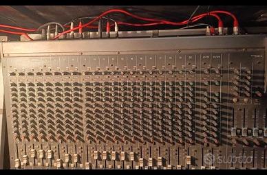 mixer Yamaha ritiro in sede