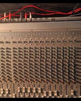 mixer Yamaha ritiro in sede