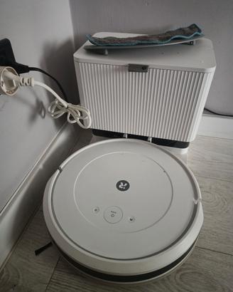 robot aspira e lava pavimenti 