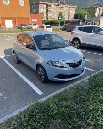 LANCIA Ypsilon 1.0 FireFly 5 porte S&S Hybrid Silv