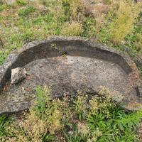 abbeveratoio in pietra