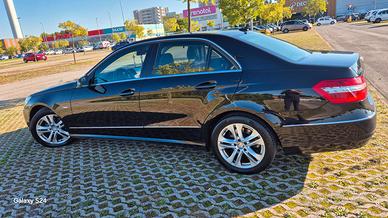 Mercedes E 220