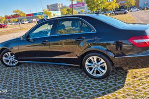 Mercedes E 220
