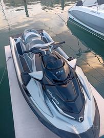 Seadoo gtx limited 300 cv del 2021 con sole 60 ore