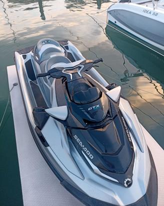 Seadoo gtx limited 300 cv del 2021 con sole 60 ore