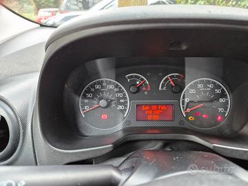 fiat qubo mtj autocarro 5 posti