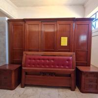 CAMERA DA LETTO CLASSICA in LEGNO MASSELLO NOCE