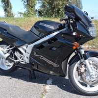 Honda VFR 750 F