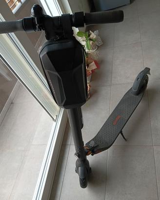 Monopattino elettrico Segway 