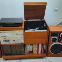 STEREO SAAB del 1983 con mobile in noce massello 