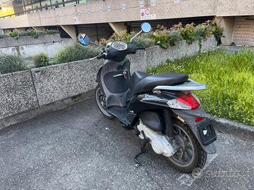Scooter Piaggio Liberty 50 cc.