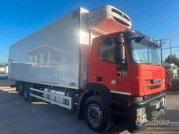 Iveco stralis 360 con gruppo frigo e cassa isoterm