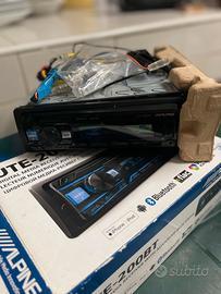 Radio Alpine Ute 200 bt