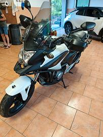 Honda ncx 700x automatica 