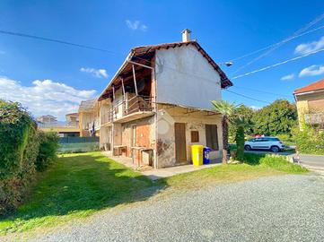 CASA DI CORTE A ROBASSOMERO