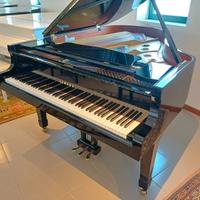 Pianoforte a coda YAMAHA Mod. C3