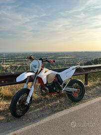KTM 300 six days motard