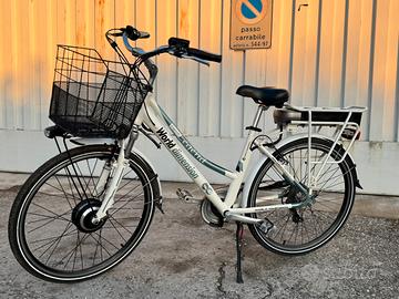 Bici elettrica nuova autonomia 65/70 km prezzotrat