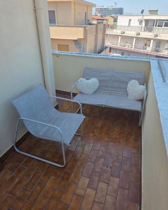 Set da balcone – divanetto + poltrona