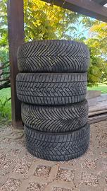 Set di 4 Pneumatici Invernali Michelin 235/45 R18