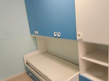Cameretta a ponte + scrivania + sedia + materasso