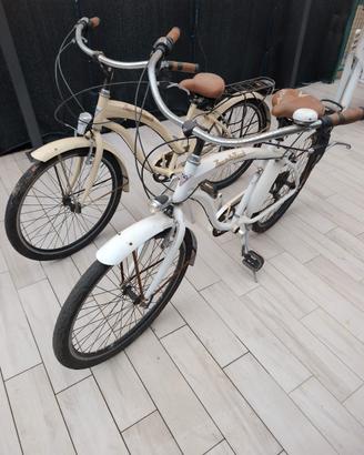 Due biciclette Sun on the Beach 