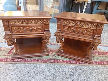 Coppia comodini in legno scuri