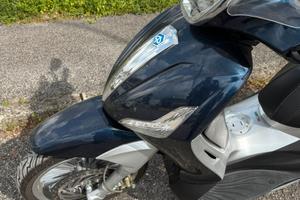 Piaggio Beverly 125