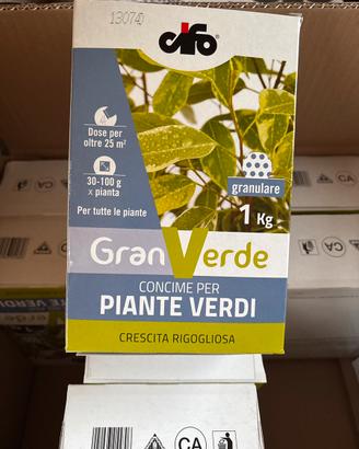 Concime granulare piante verdi