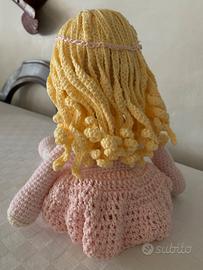 Bambola Amigurumi Fatta a Mano