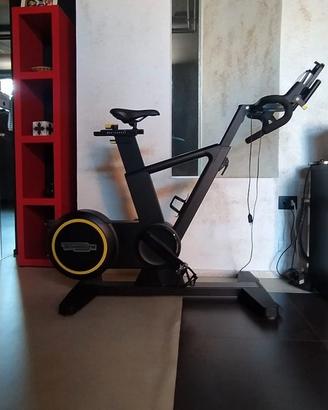 SKILLBIKE TECHNOGYM COME NUOVA