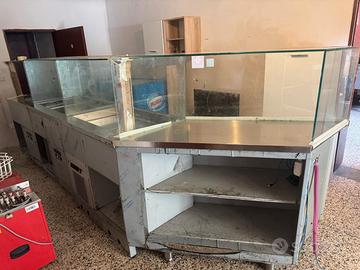 Linea buffet professionale, caldo, freddo e cassa