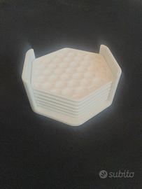 Sottobicchieri in plastica con rack