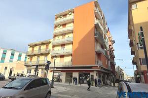 APPARTAMENTO RISTRUTTURATO DI 3 VANI + ACC. SUL