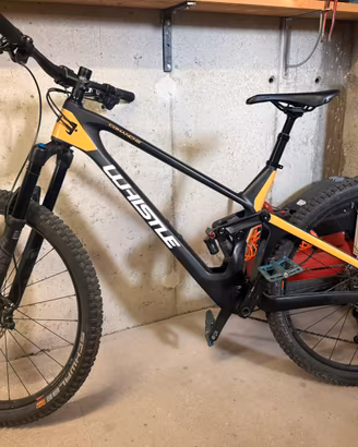 Whistle Comanche Carbon