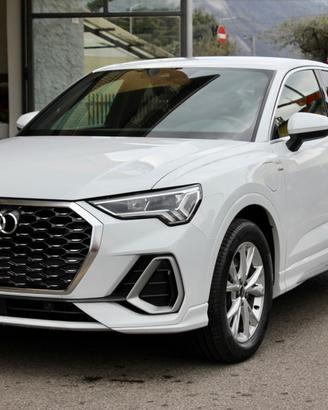 Audi Q3 SPB 45 TFSIe S tronic S line edition NAVY 