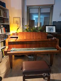 pianoforte mezza coda Petrof 