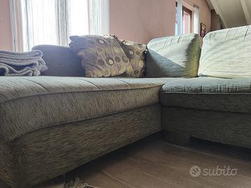 Divano ad angolo con penisola