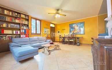 VILLA SEMI INDIPENDENTE DI RECENTE COSTRUZIONE IN