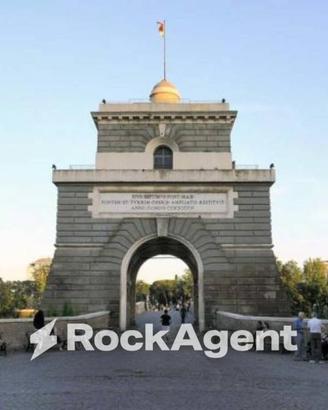 Immobile di 254 m² con 4 locali a Roma